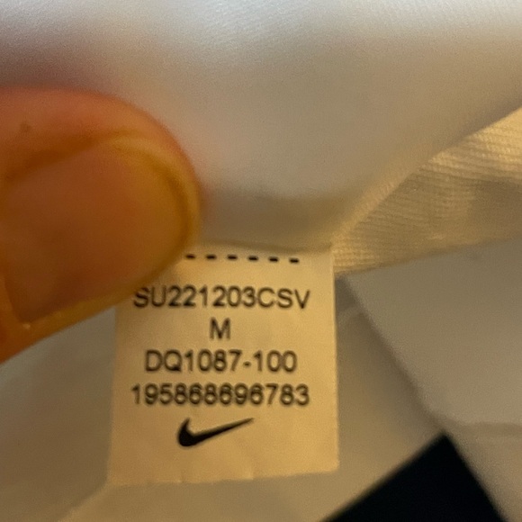 NIKE Men’s T Shirt   Surf Turtle Wave White Size Medium Graphic Just Do It White - Picture 4 of 7